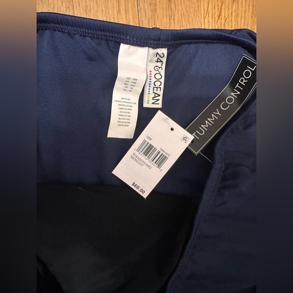 24th & Ocean Solid Skirted Hipster Bikini Swimsuit Bottom in Midnight - Picture 5 of 6